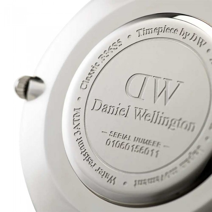 ساعت دنیل ولینگتون مردانه نقره ای بند چرم عسلی DW-4098-40-G