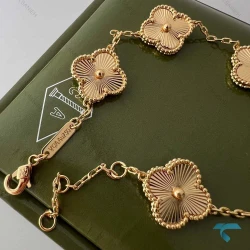 دستبند ونکلیف طلایی VanCleef-8517-L