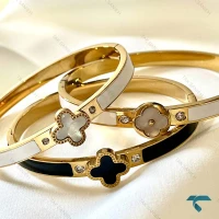 دستبند ونکلیف طلایی VanCleef-8521-L