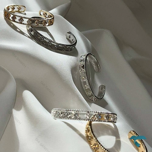 دستبند ونکلیف طرح طلا VanCleef-8522-L