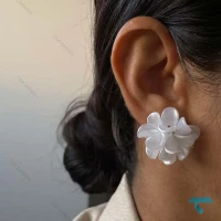 گوشواره طرح گل Ghoshvareh-8464-L