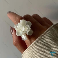 انگشتر طرح گل Ring-8690-L