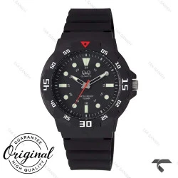 ساعت اسپرت مردانه کیو اند کیو VR18J002Y بند رزین مشکی عقربه قرمز QQ-10583-G